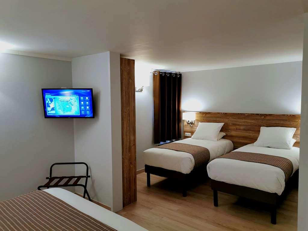 Brit Hotel Confort Pau Lons חדר תמונה