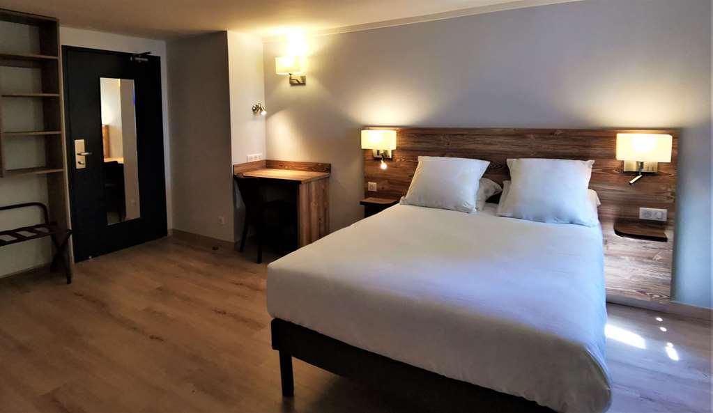 Brit Hotel Confort Pau Lons חדר תמונה